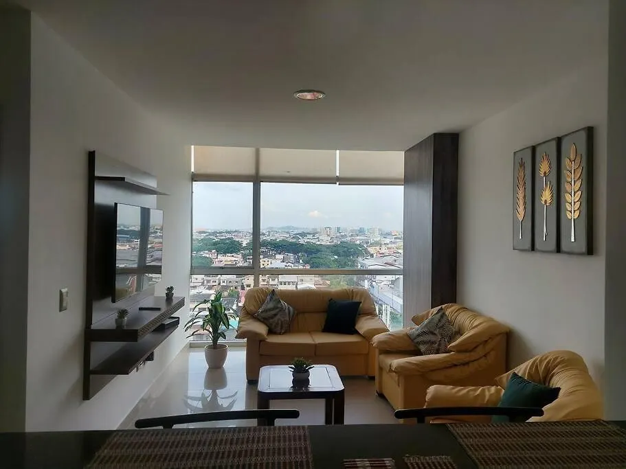 Gold Suite Con Vista A Ciudad/Piscina/Gym/ Parqueo Guayaquil Equador