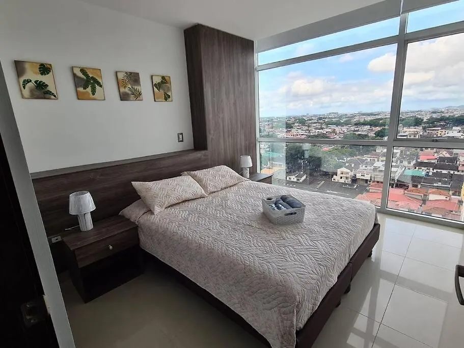 Gold Suite Con Vista A Ciudad/Piscina/Gym/ Parqueo Guayaquil 0*,